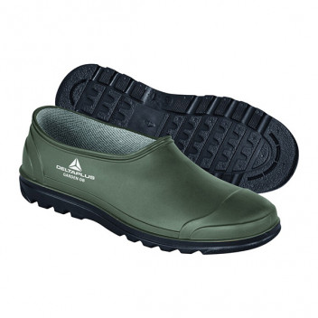 Green Galosh Shoes Size 8